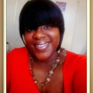 Meet your Posher, Yolanda